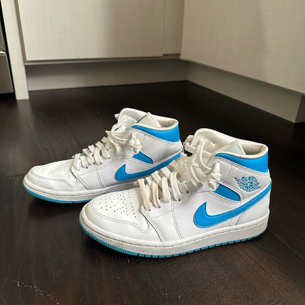 Women’s Nike Jordan Mid-High Top Sneaker
